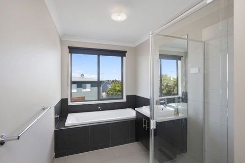 Alyxia Escape 15 - Events Australia 2