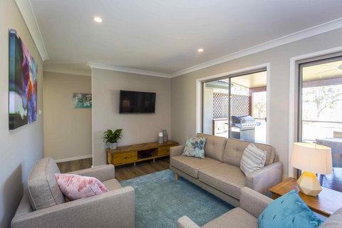 Amani - Accommodation Europe 3