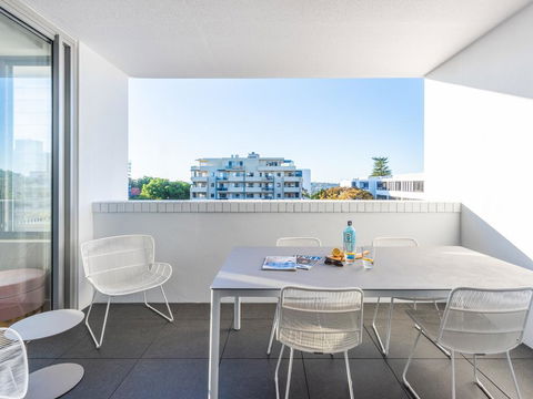 Amari Five Zero Three - Accommodation Europe 2