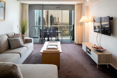 Amazing Brisbane CBD 2 Bedroom Apartment With River Views - Events Australia 0
