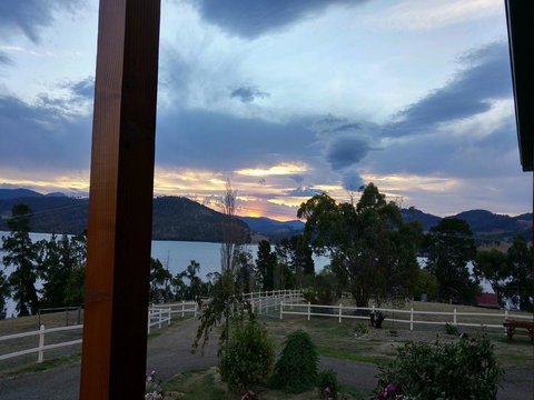 Ambience On Huon Bed & Breakfast - Events Australia 3