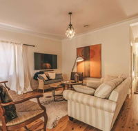 Ambrose On Byng - Central Location w/ 2 Bathroom - Events Australia