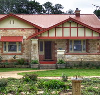 Amongst the Vines Deluxe Retreat - Events Australia