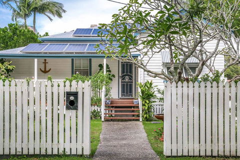 Anchored In Byron - Accommodation Europe 0