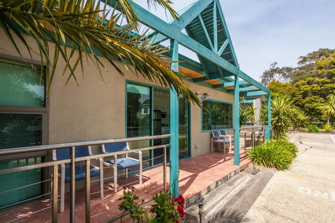 Anglesea River Apartments - 2 Bed Unit 2/4 - Events Australia 0