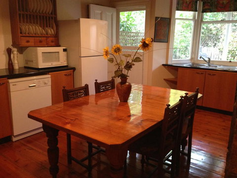 Annadale House - Accommodation Europe 3