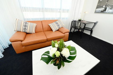 Apartments @ 79 Goondoon - Events Australia 3