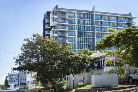 Apartments @ 79 Goondoon - Events Australia 1