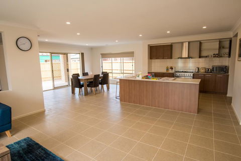 Apple House Point Cook - Events Australia 3