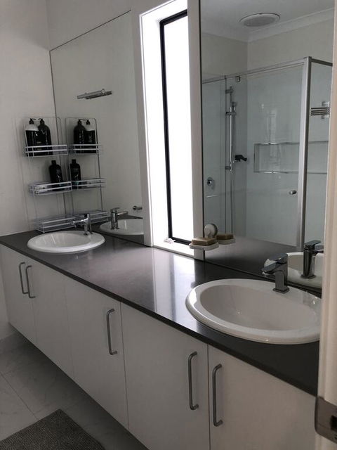 Apple House Upper Point Cook - Tourism Bookings 3