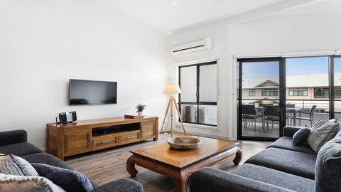 Aqua On Fletcher Street - Accommodation Europe 0