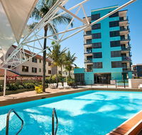 Aqualine Apartments On The Broadwater - Tourism Bookings