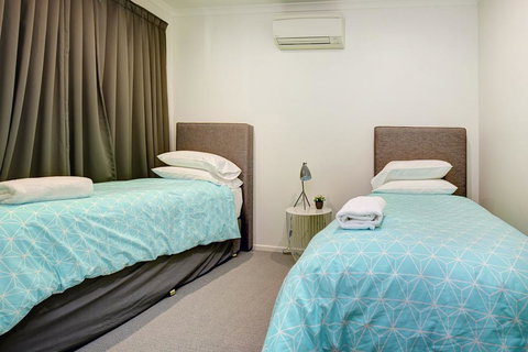 Aqualuna Beach Resort - Unit 25 - Events Australia 2
