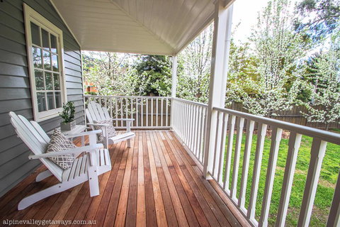 Arlington - Accommodation Europe 2