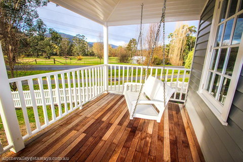 Arlington - Accommodation Europe 0