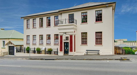 Ashcroft Apartment - Events Australia 0