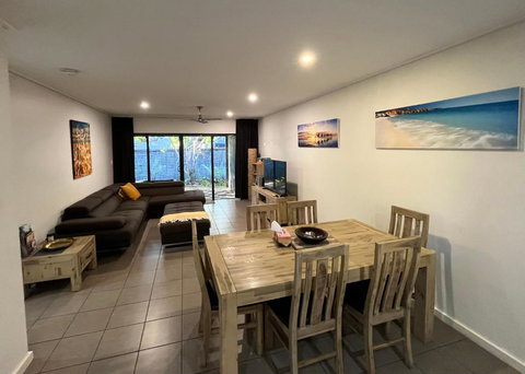Luxury Executive Apartment At Broome Cable Beach - Events Australia 0