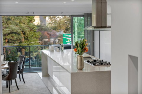 Luxury Retreat Sydney Airport Direct Train Line - Events Australia 2