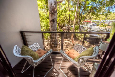 MARGARET FOREST RETREAT Apartment 129 - Located Within Margaret Forest, In The Heart Of The Town Centre Of Margaret River, Spa Apartment! - Events Australia 0
