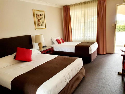 McNevins Warwick Motel - Tourism Bookings 2