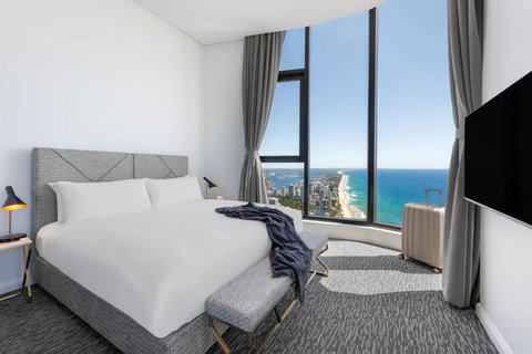 Meriton Suites Surfers Paradise - Events Australia 0