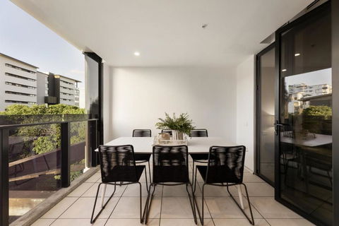 Modern Luxury Gabba Apartment - Tourism Bookings 0