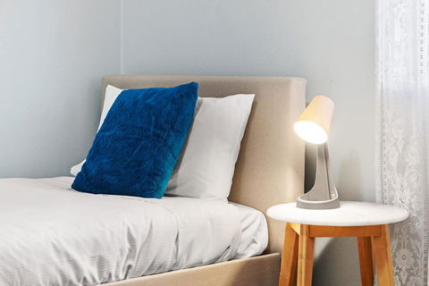 Modern Private Single Room - Centrally Located At Liverpool - Shared Bathroom - Events Australia 1