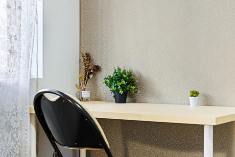 Modern Private Single Room - Centrally Located At Liverpool - Shared Bathroom - Events Australia 2
