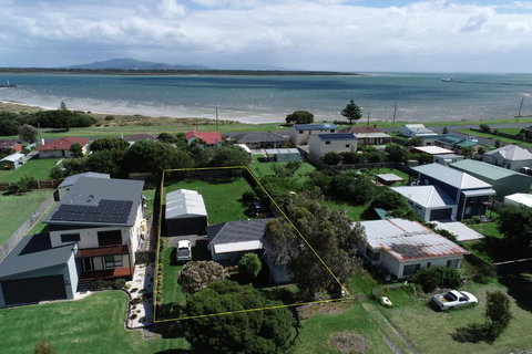 Monali Shore Bliss - Events Australia 0