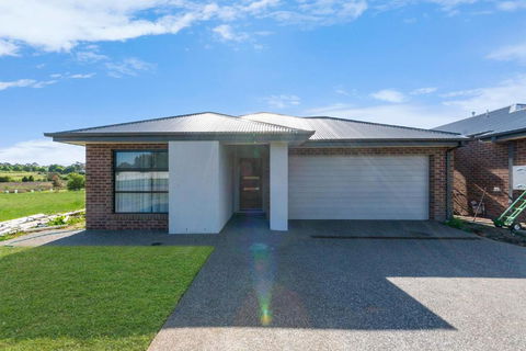 Morview Holiday Homes-Elephant - Events Australia 1