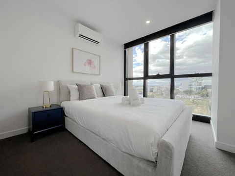Myka Home New Apartment In Box Hill YS4A - Events Australia 1
