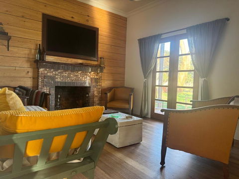 Myrtlebank Cottage Farmstay - Events Australia 3