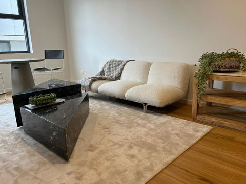NEW BOUTIQUE 1bd Apt - Events Australia 2