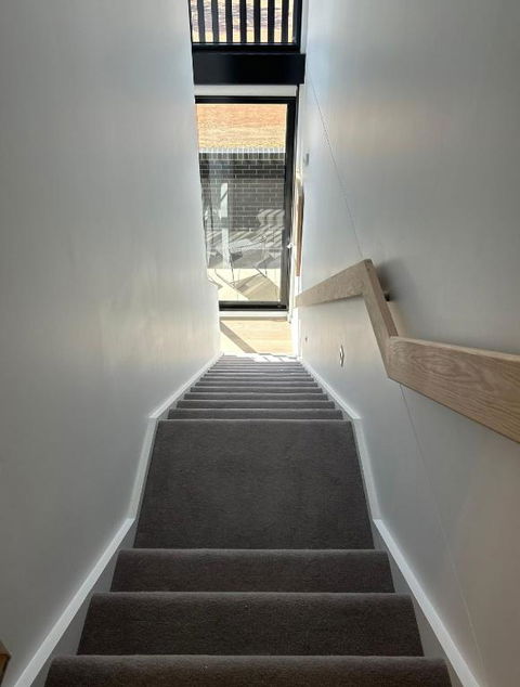 New & Modern Loft 1bd W/Pool&Gym - Events Australia 3