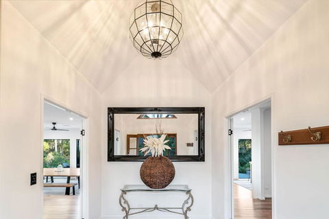 Ninderry Manor-Spectacular Hinterland Retreat - Events Australia 3