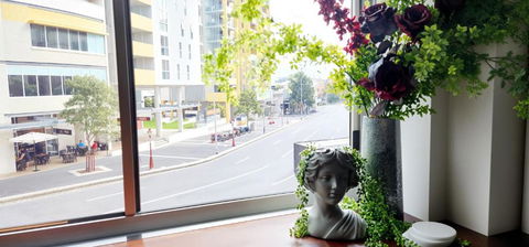 NYC Loft Brisbane, Free Parking! - Accommodation Europe 1