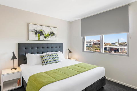Oaks Brisbane Woolloongabba Suites - Tourism Bookings 1