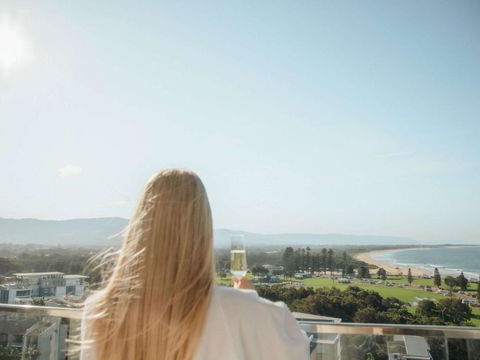 Novotel Wollongong Northbeach - Tourism Bookings 3