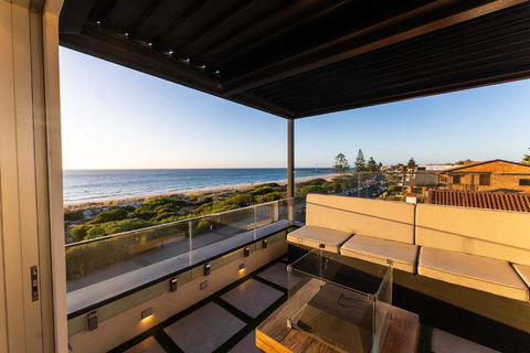 Ocean View Villa With Pool Spa & Cinema - Events Australia 3
