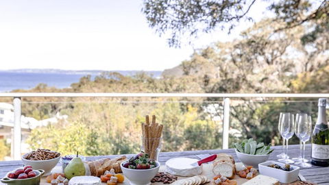Ocean Views, Easy Walk To Beach And Bouddi National Park - Events Australia 1