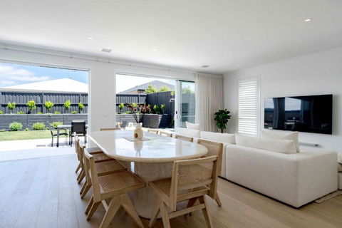 Oceans Horizon Torquay Retreat - Events Australia 0