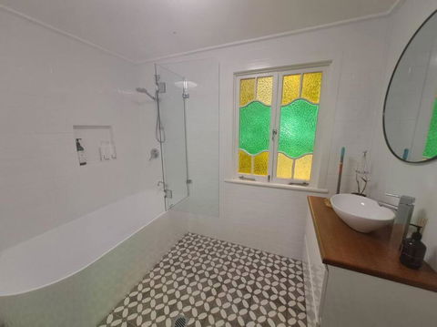 Old Charmer 1 Two Bedroom Walk To Stadium - Events Australia 3