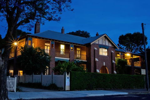 Old Parkes Convent - Tourism Bookings 0