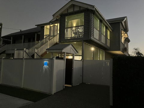 Old Queensland Charm Entire Upper Level - Events Australia 0