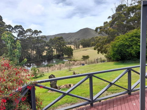 Old School Rocky Cape Guesthouse - Events Australia 0