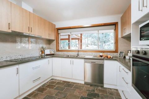 Olinda Rise Retreat House Fire Bathtub And Brekky - Accommodation Europe 3