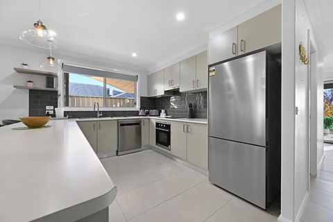 Ophir - Large Entertainer, Sleeps 11 - Events Australia 1