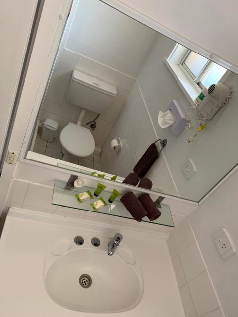 Orana Windmill Motel - Events Australia 3