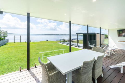 On The Corso - Sun-soaked Serenity With Lake Access - Events Australia 2