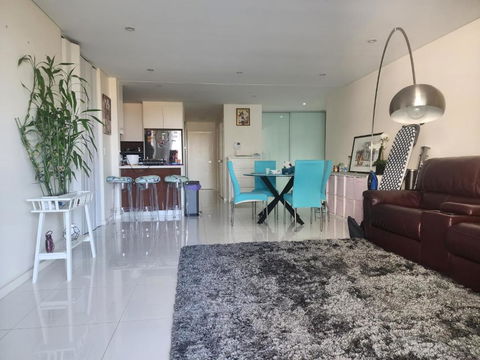 Parramatta Shared Apartment - Tourism Bookings 3